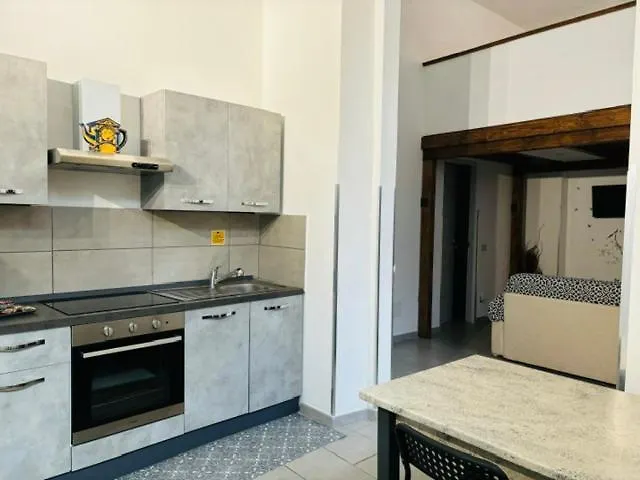 Nuovo Appartamento Signoria Firenze Careggi 0*,  Italia